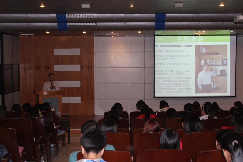 经理助理刁洪斌发表主题演讲 经理助理刁洪斌发表主题演讲